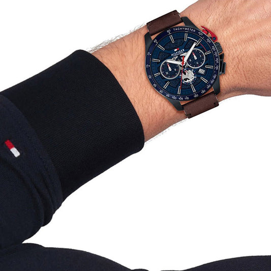 Ανδρικό Tommy Hilfiger Chronograph μπλε ρολόι με καφέ δερμάτινο λουράκι